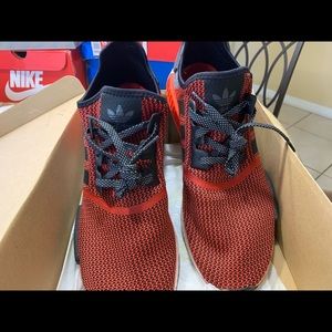 1 pair of adidas shoes